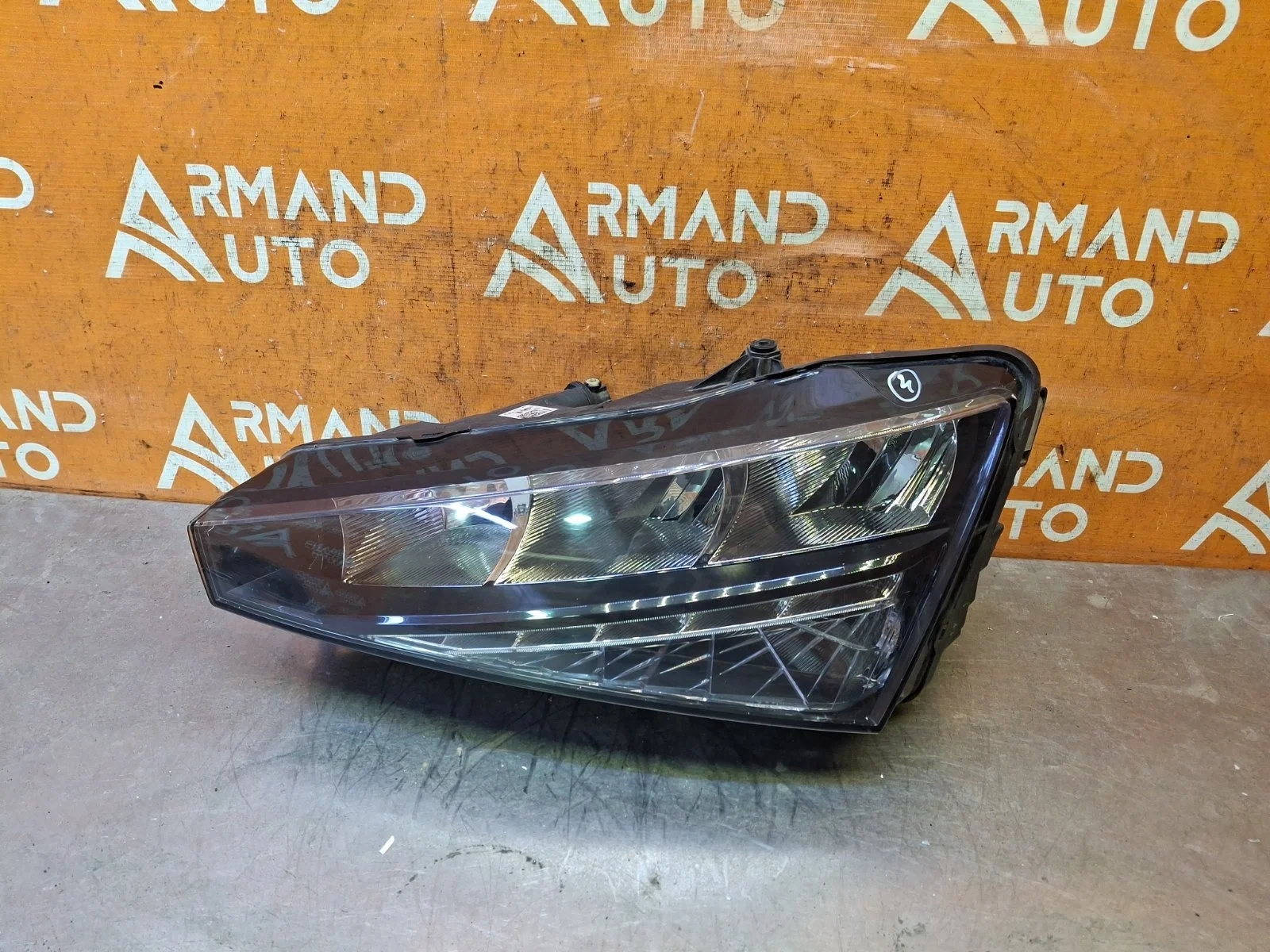 Фара Skoda Rapid 2020-нв