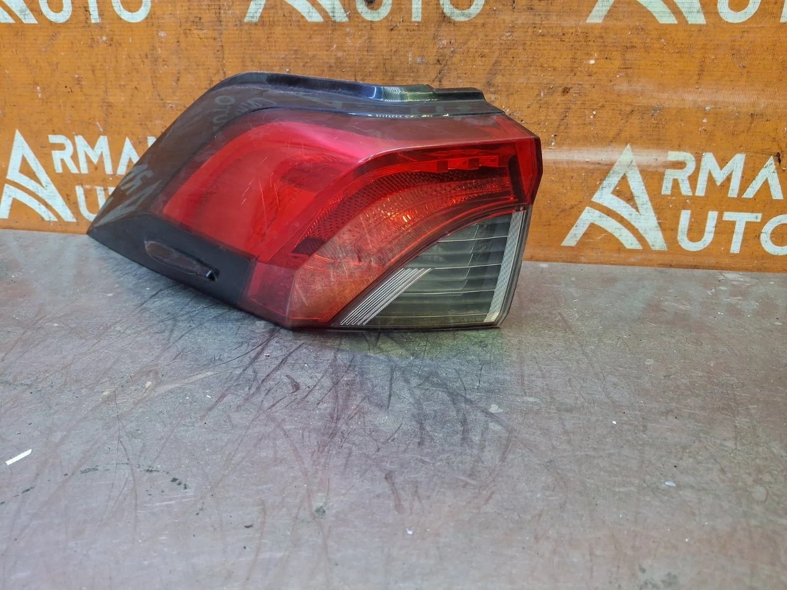 Фонарь внешний Toyota RAV4 2018-нв 5 XA50