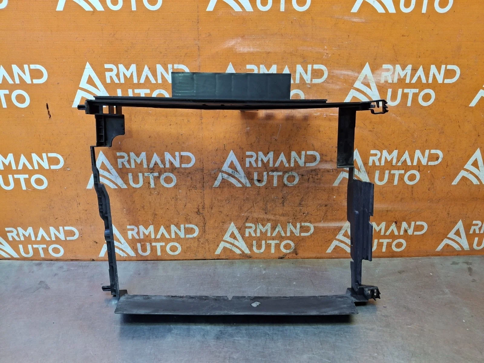 Дефлектор радиатора Renault Arkana 2019-нв