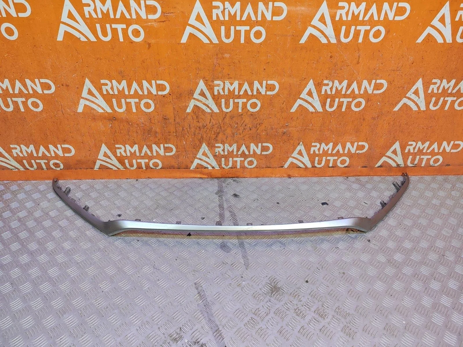 Накладка бампера Lexus NX 2017-2021