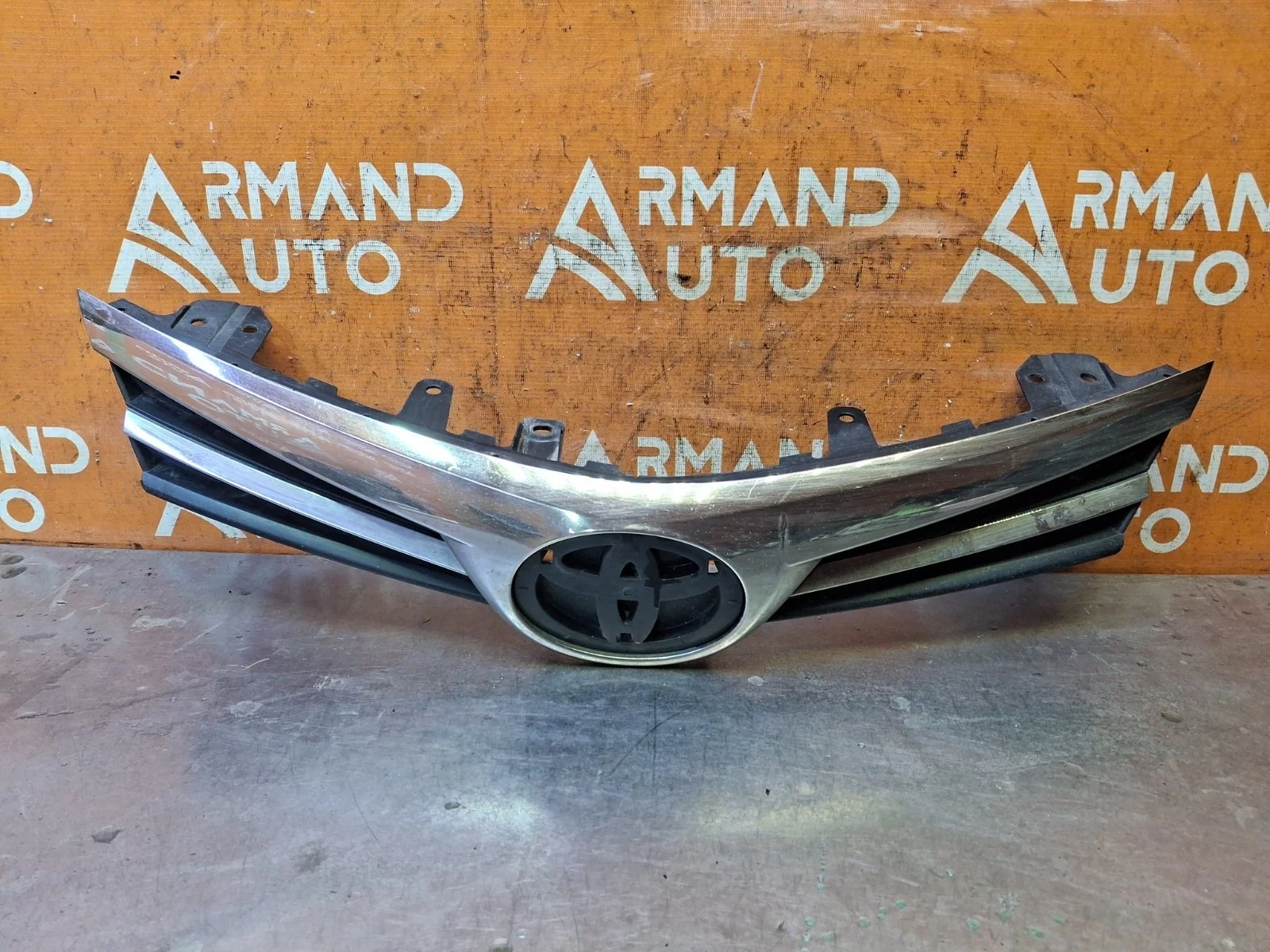 Решетка радиатора Toyota Corolla 2015-2019 11 E160 E170 E180