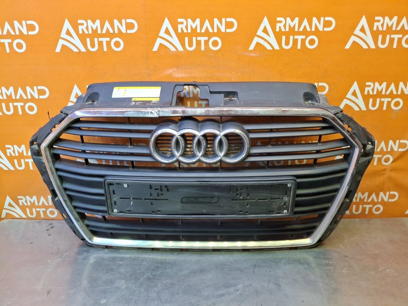 Решетка радиатора Audi A3 2016-2020 8V