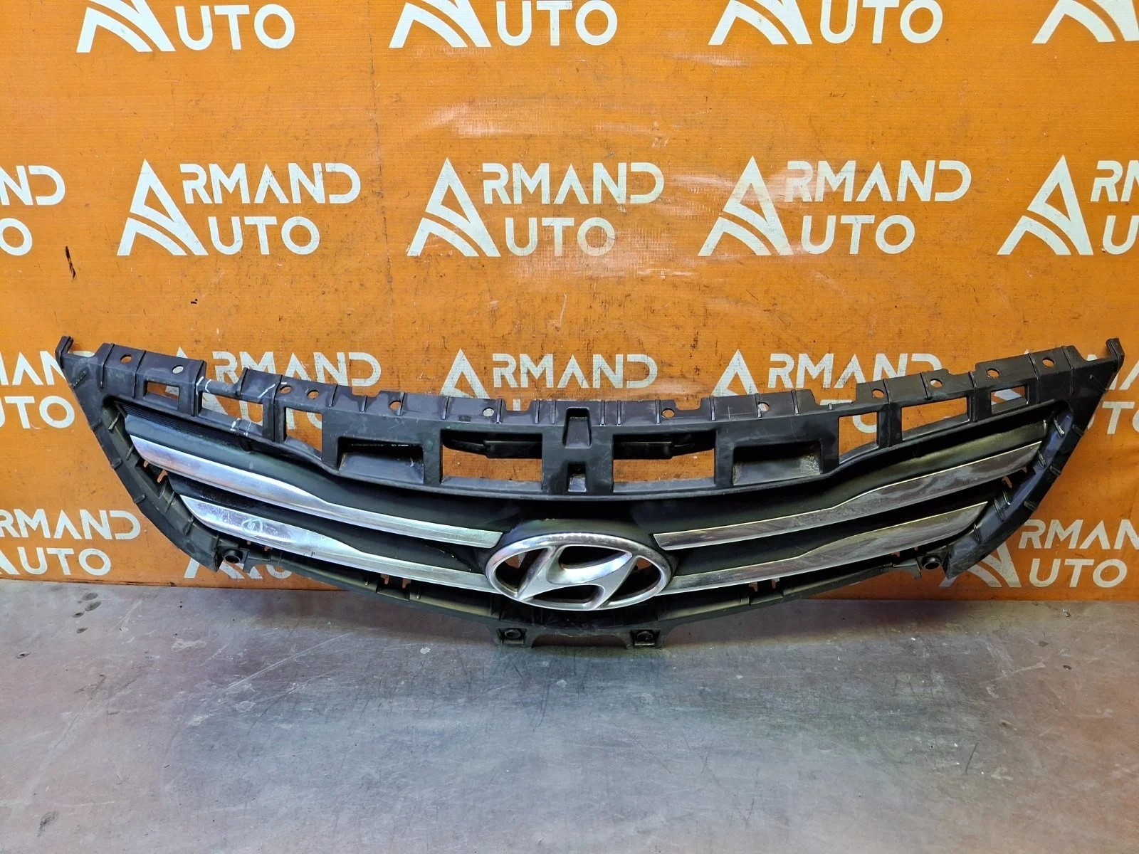 Решетка радиатора Hyundai Solaris 2014-2017