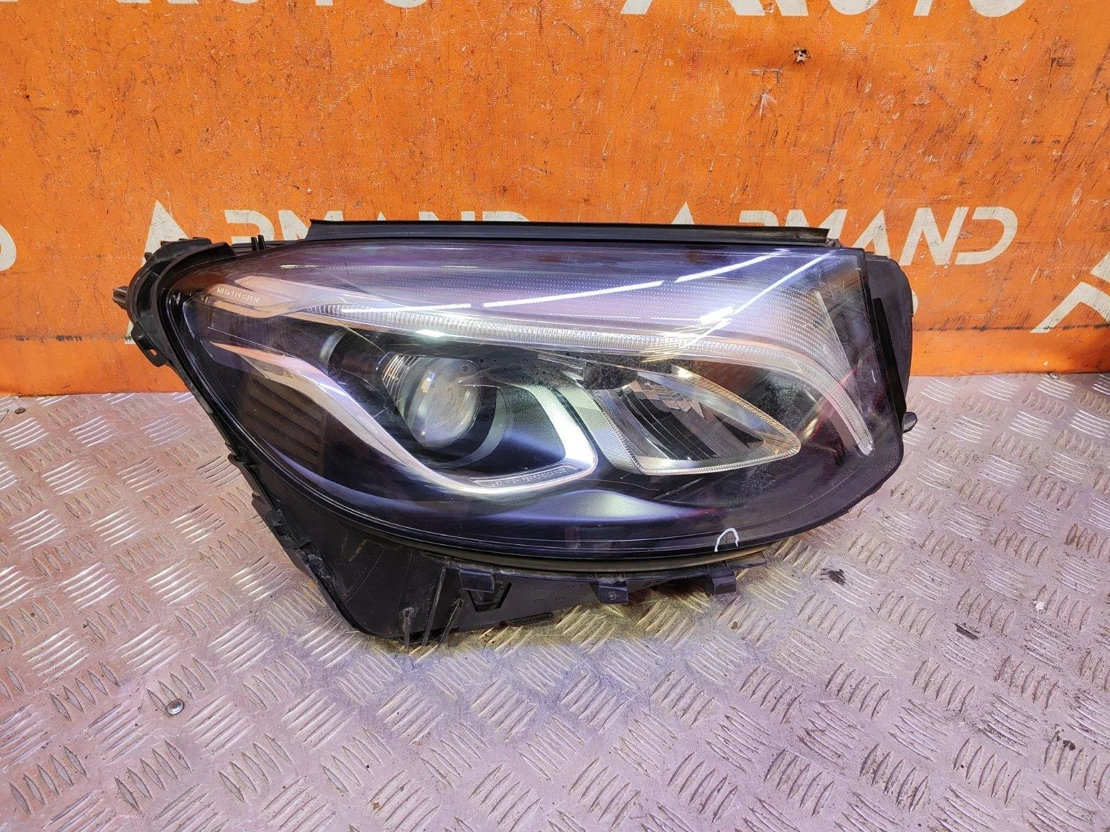 Фара Mercedes GLC-Class 2015-2019 X253