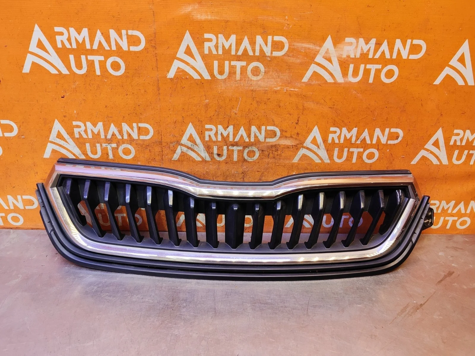 Решетка радиатора Skoda Rapid 2020-нв