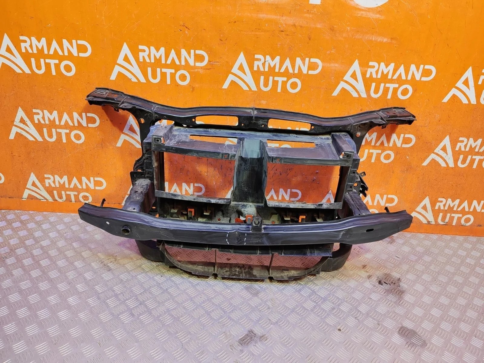 Панель передняя (суппорт радиатора) BMW X1 2009-2015 E84