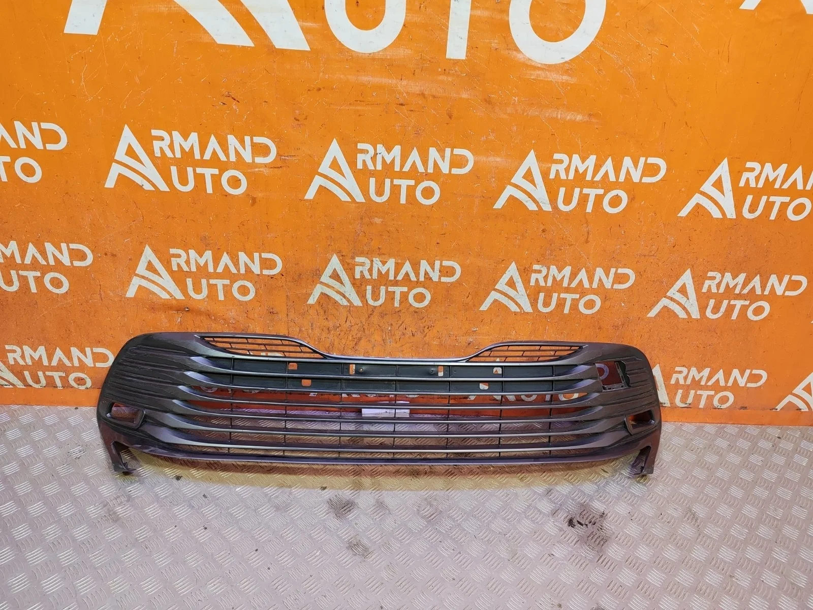 Решетка бампера Toyota Camry 2017-2021 8 XV70