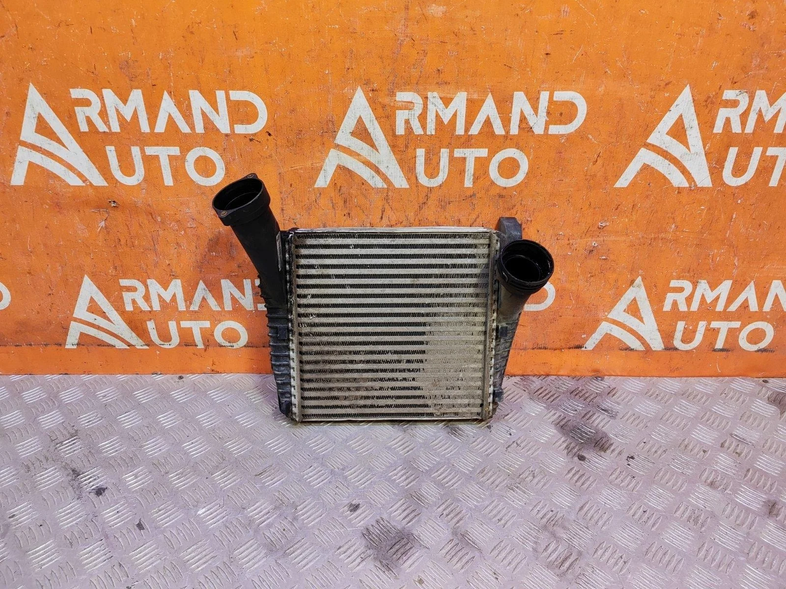 Интеркулер Volkswagen Touareg 2010-2018