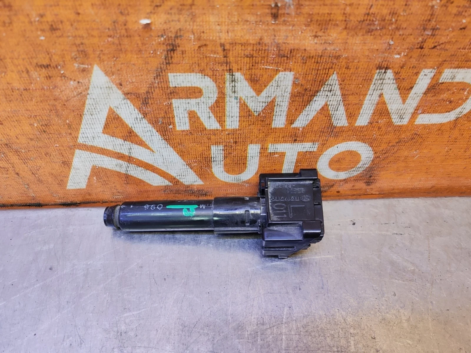 Форсунка фароомывателя Toyota Camry 2017-2021 8 XV70