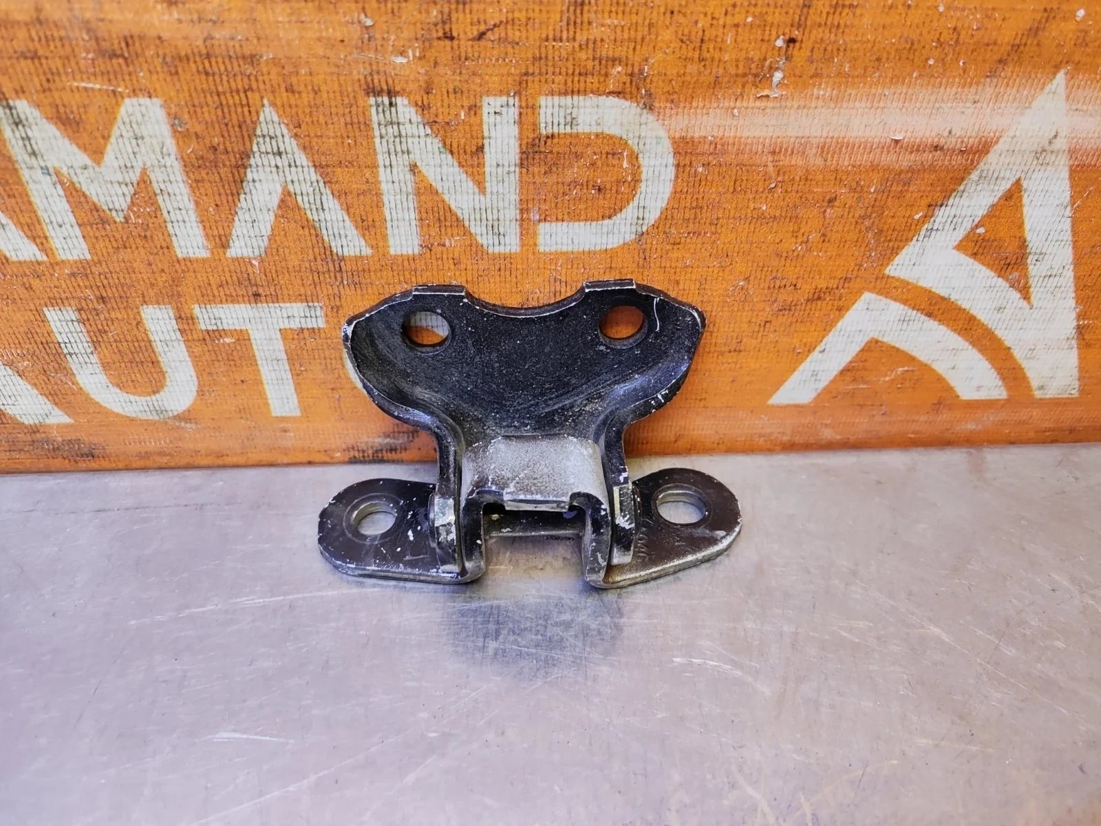 Петля двери нижняя Toyota Camry 2011-2018 7 XV50