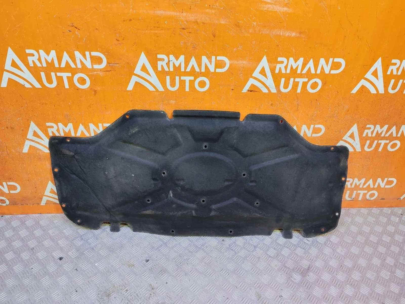 Шумоизоляция капота BMW X5 2013-2018 F15