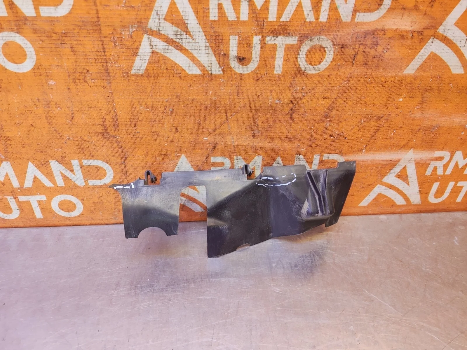 Дефлектор радиатора Volkswagen Polo 2020-нв 6