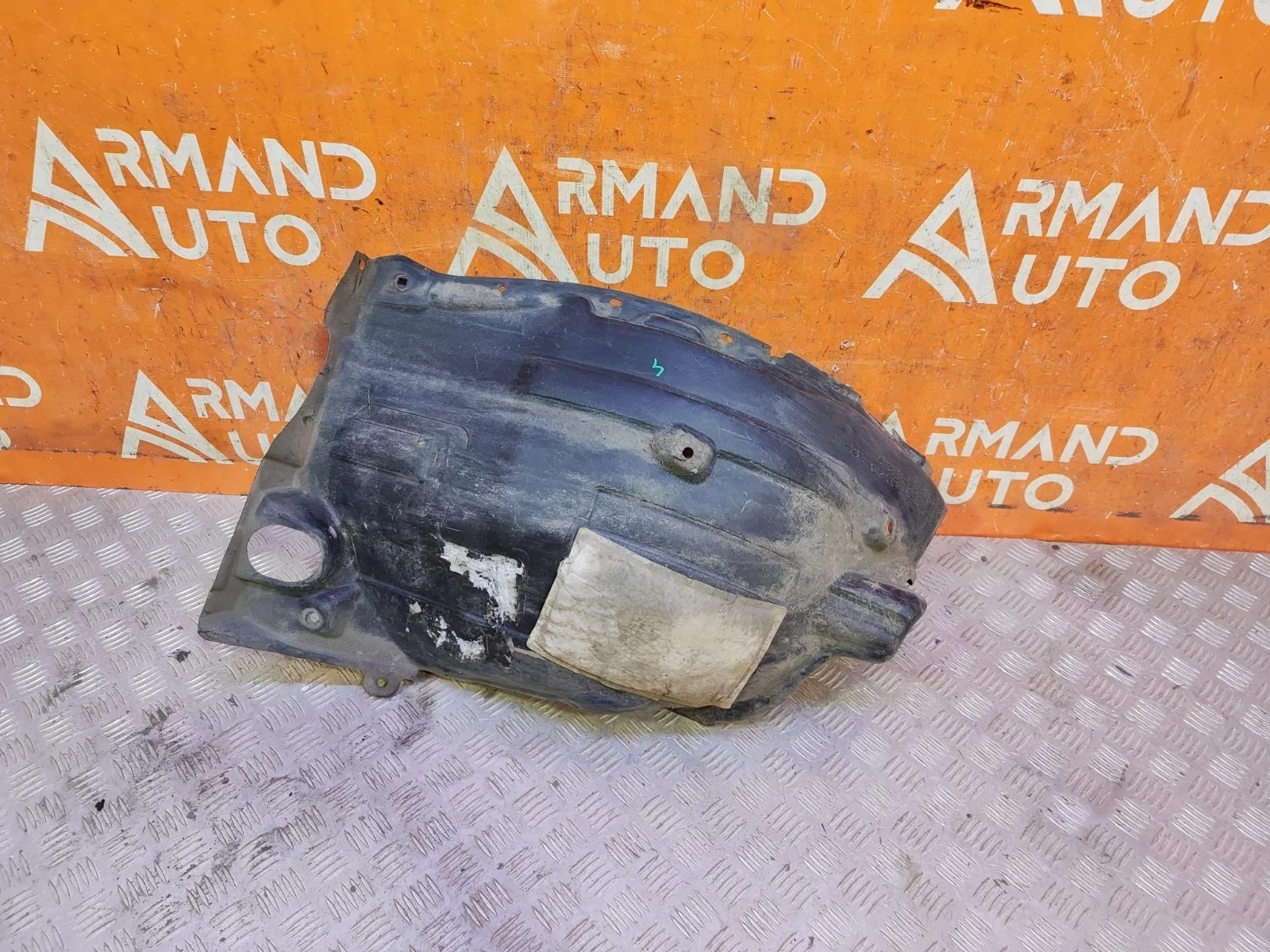 Подкрылок Toyota Camry 2017-нв 8 XV70