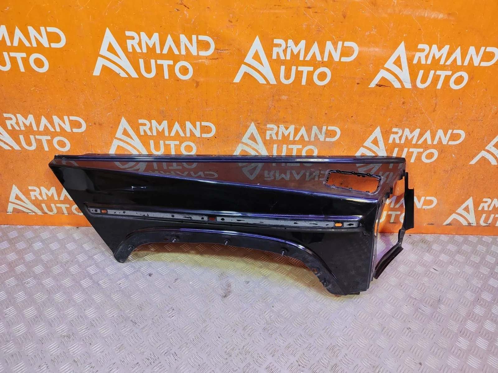 Крыло Mercedes G-Class 2018-нв W463