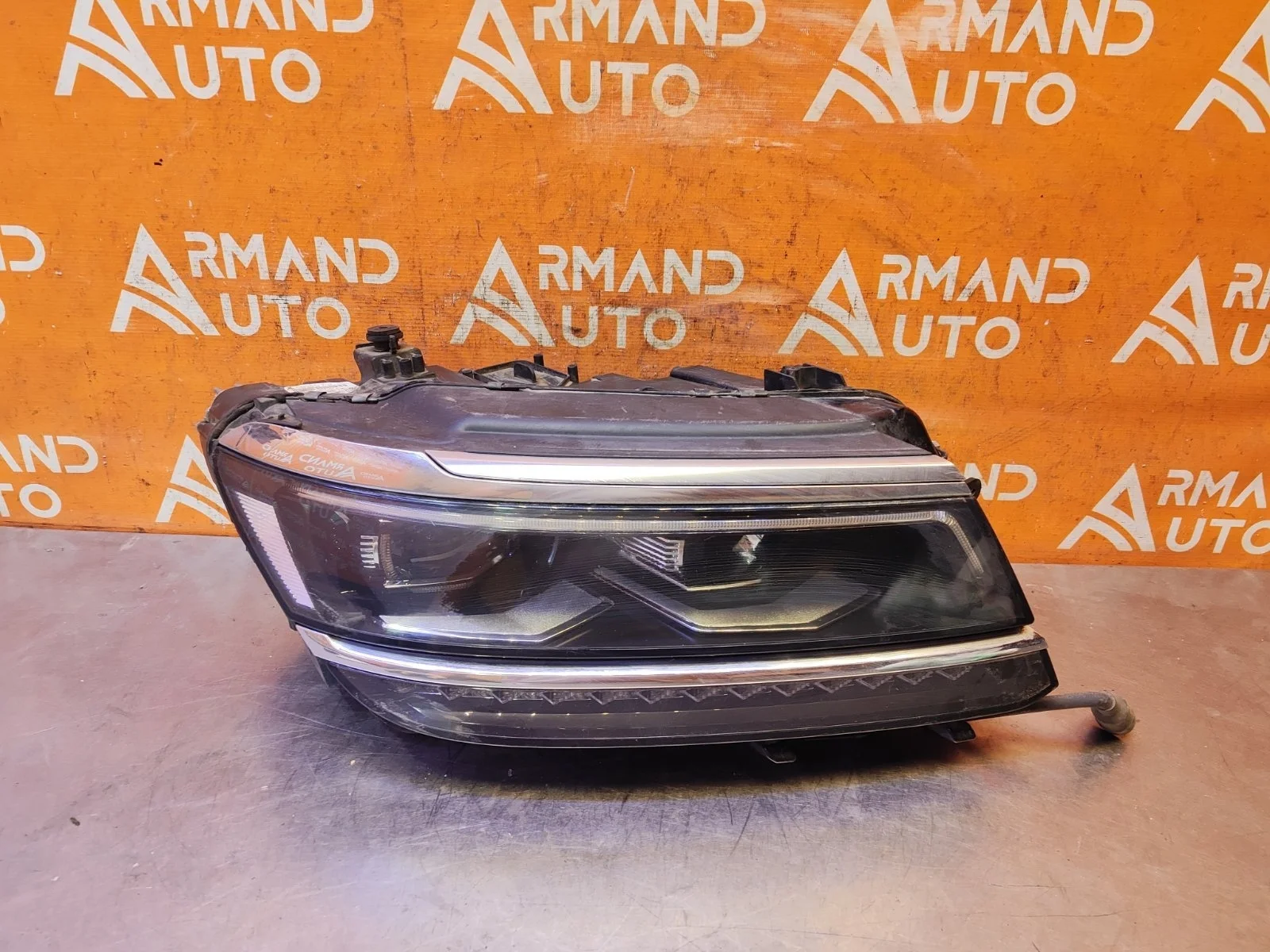 Фара Volkswagen Tiguan 2016-2020