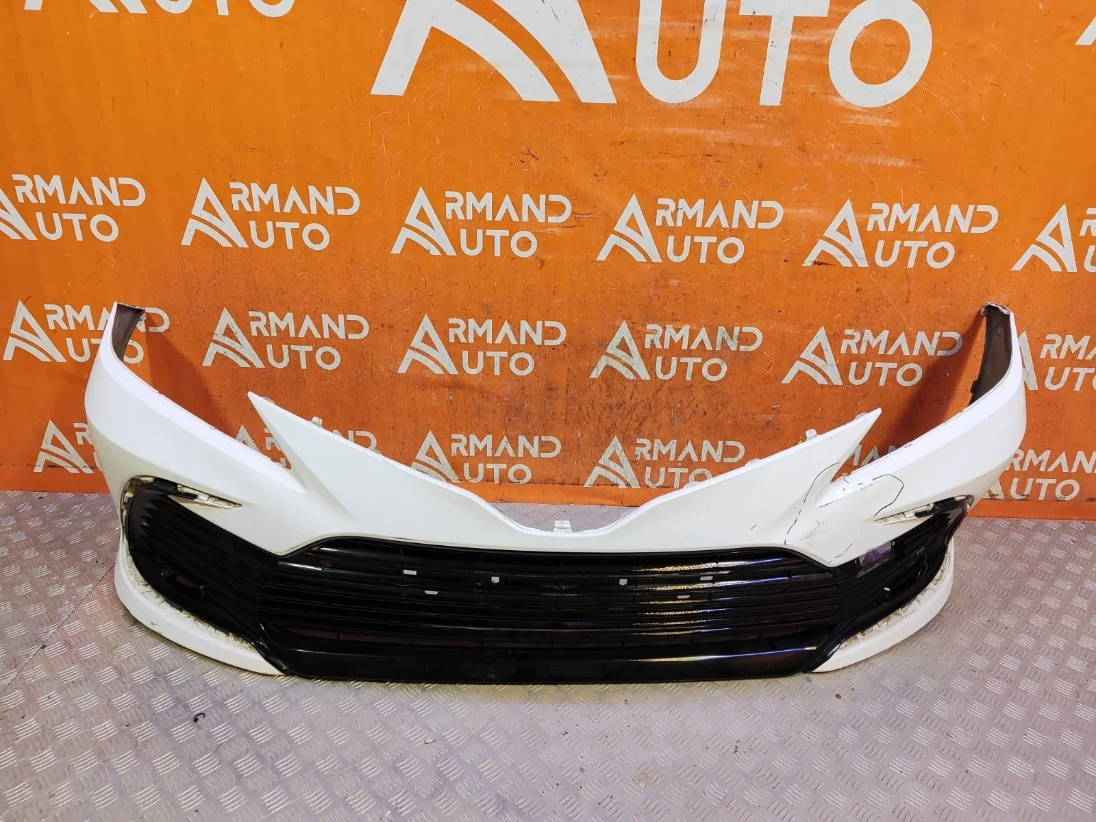 Бампер Toyota Camry 2020-нв 8 XV70