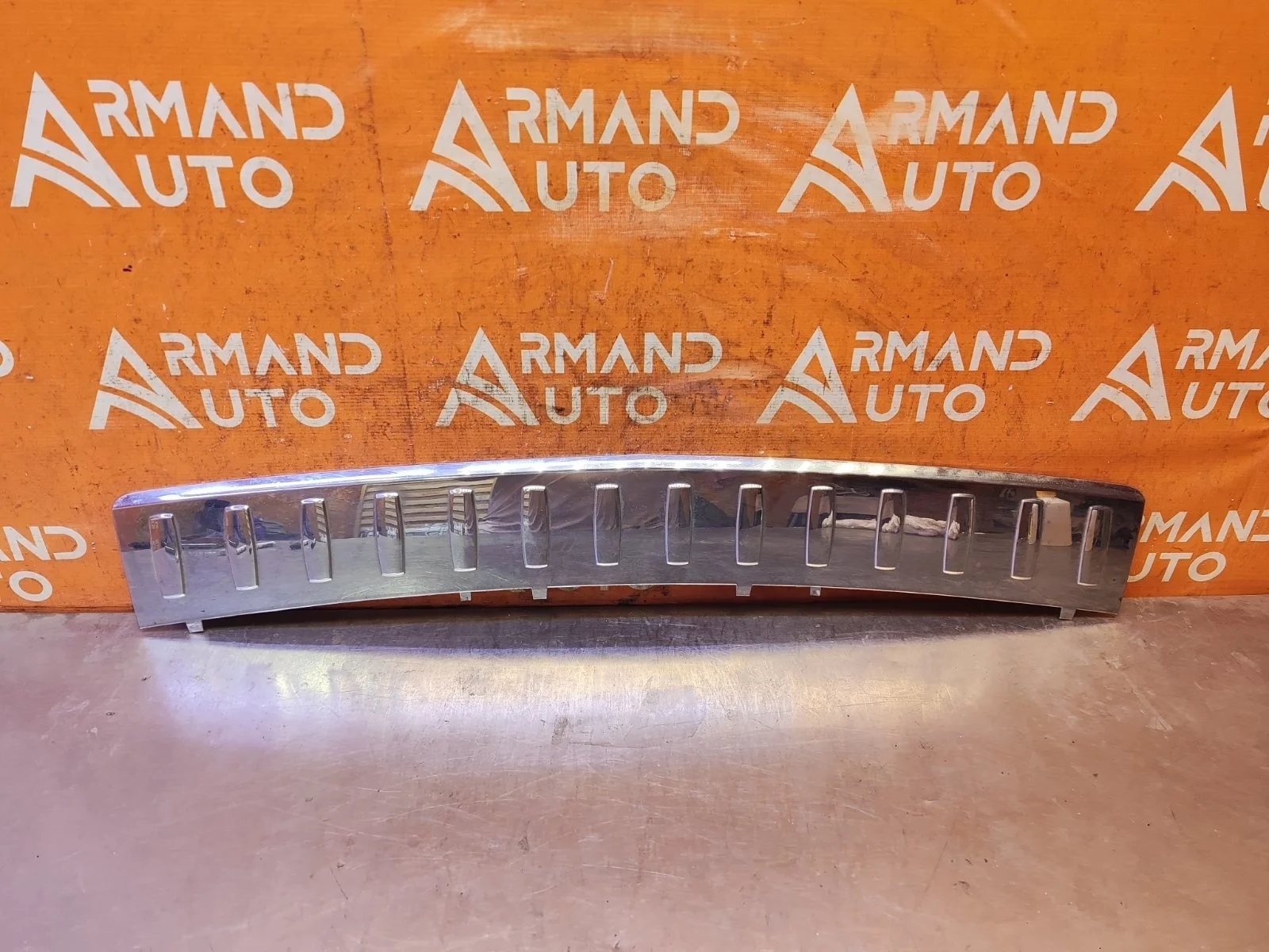 Накладка бампера верхняя Mercedes ML GLE-Class 2015-2018 W166