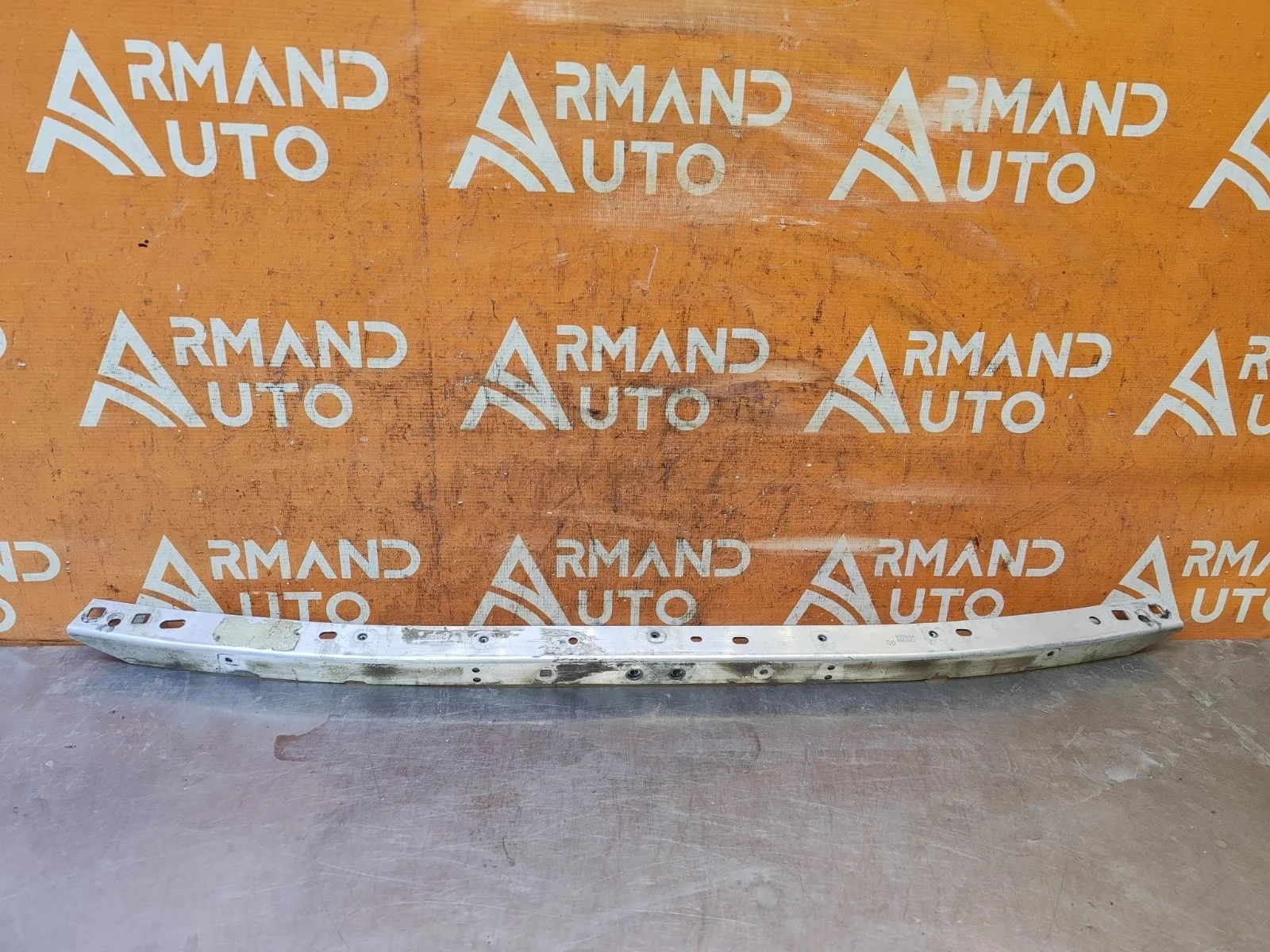 Кронштейн панели передней верхний BMW 5 series 2016-нв G30 G31