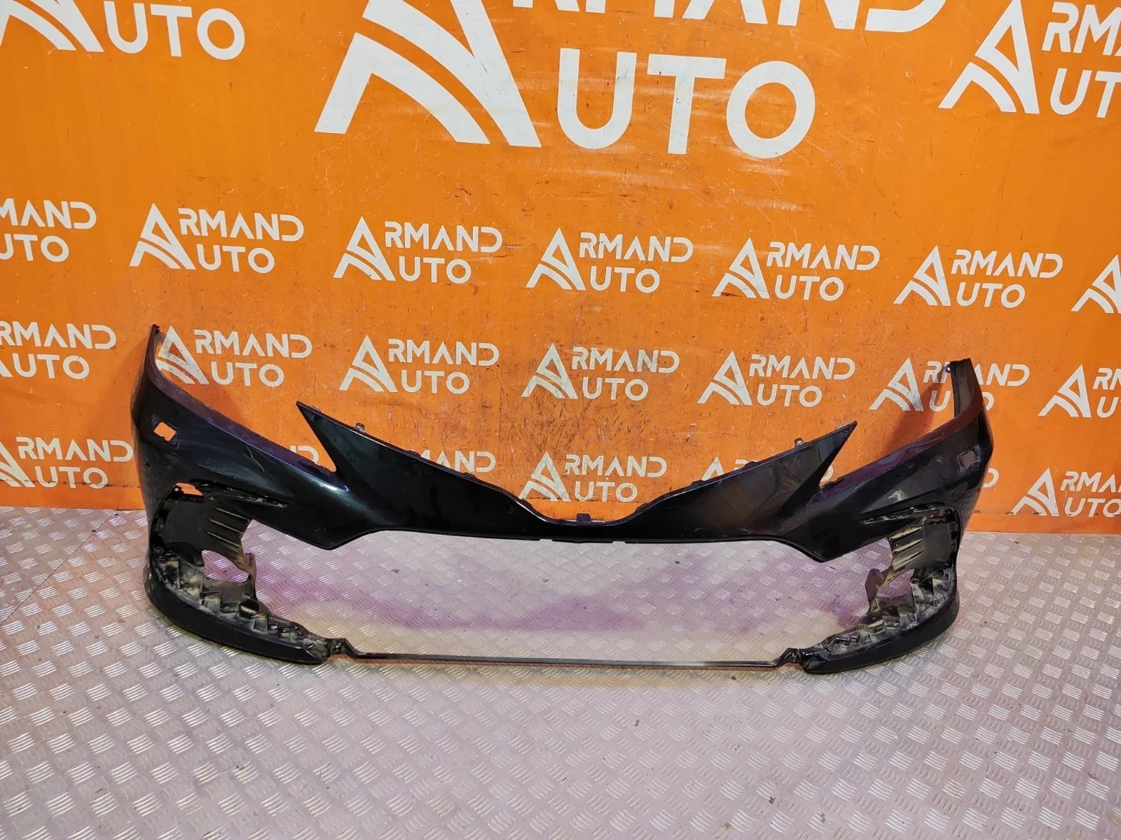 Бампер Toyota Camry 2020-нв 8 XV70