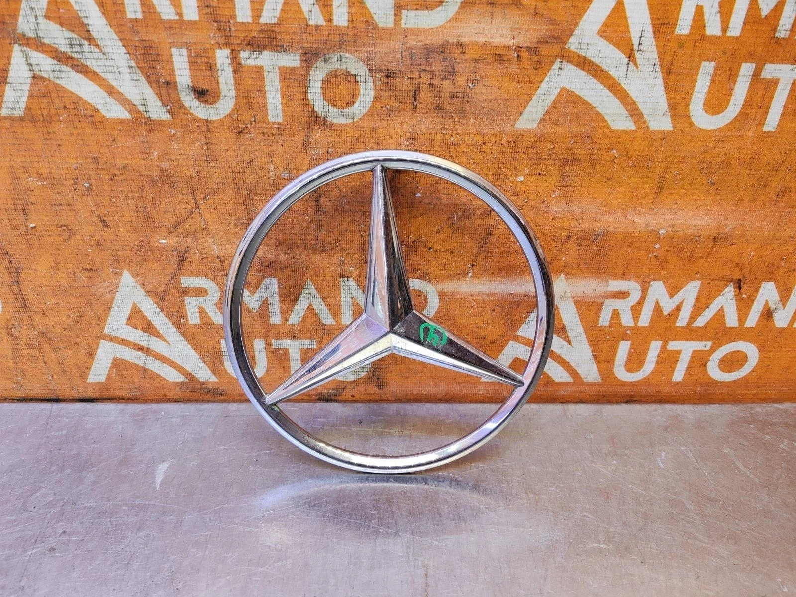 Эмблема Mercedes ML GLE-Class 2015-2018 W166