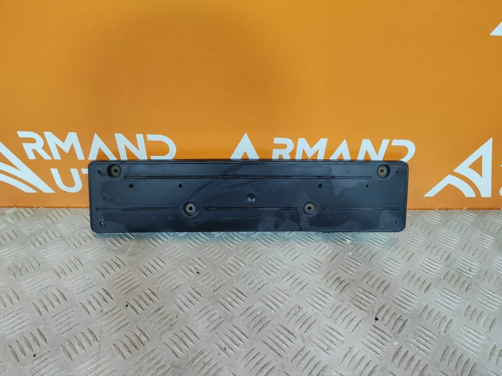 Площадка под гос номер BMW X6 2014-2019 F16