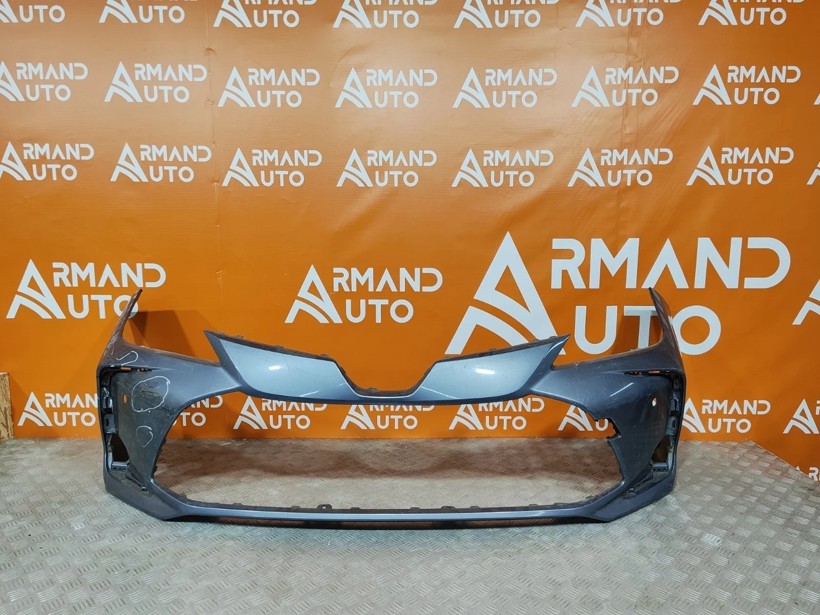 Бампер Toyota Corolla 2018-нв 12 E210