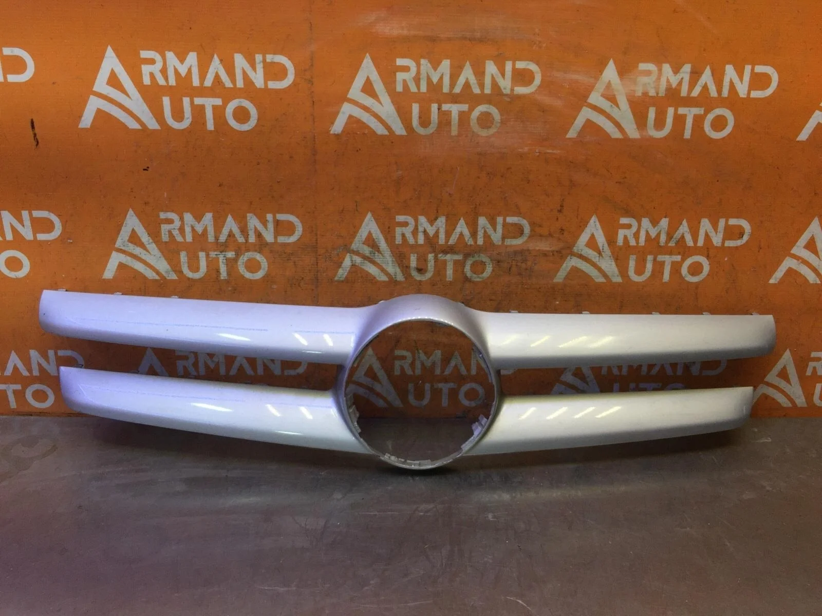 Накладка решетки радиатора Mercedes GLA-Class 2013-2017 X156