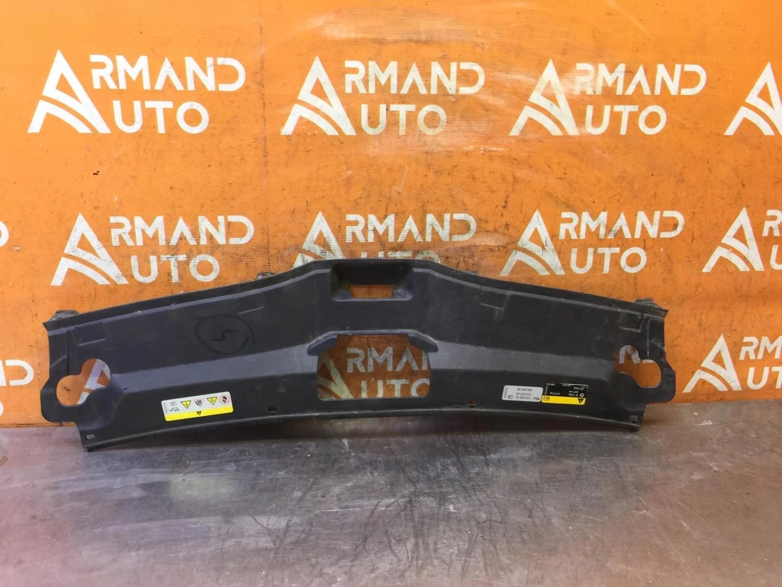 Кожух замка капота Skoda Rapid 2020-нв