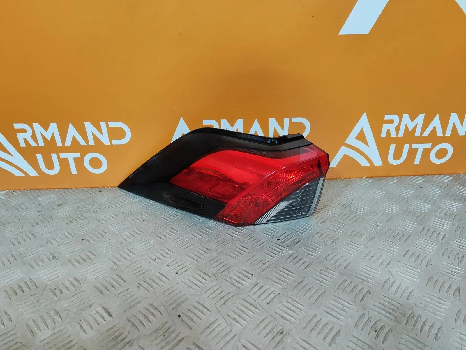 Фонарь внешний Toyota RAV4 2018-нв 5 XA50