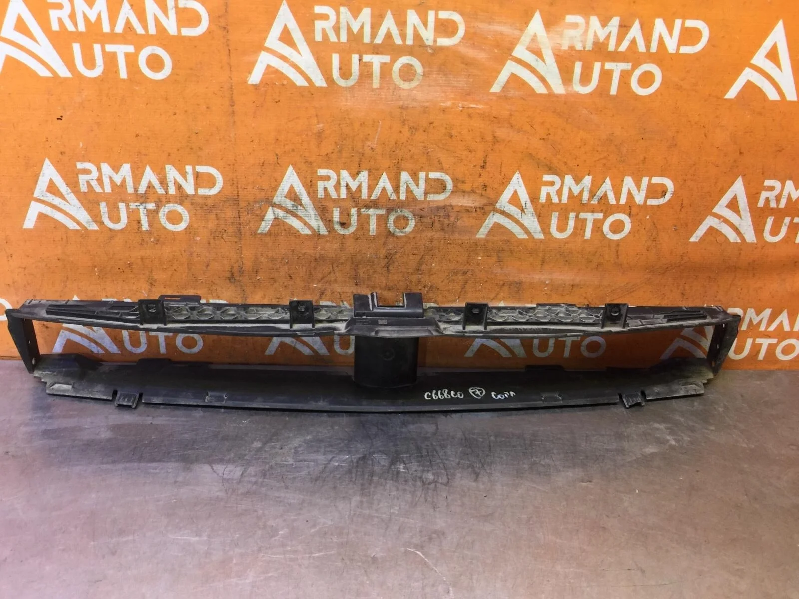 Воздуховод радиатора нижний BMW 5 series 2016-2020 G30 G31