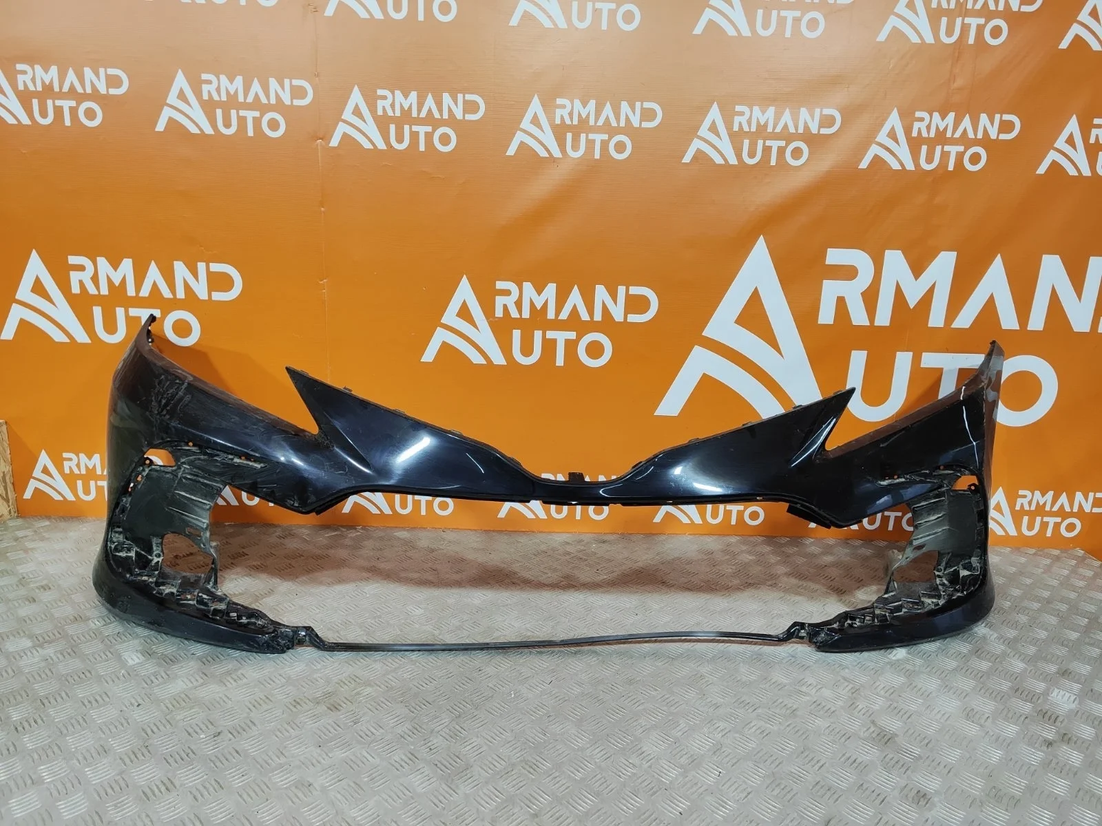 Бампер Toyota Camry 2020-нв 8 XV70