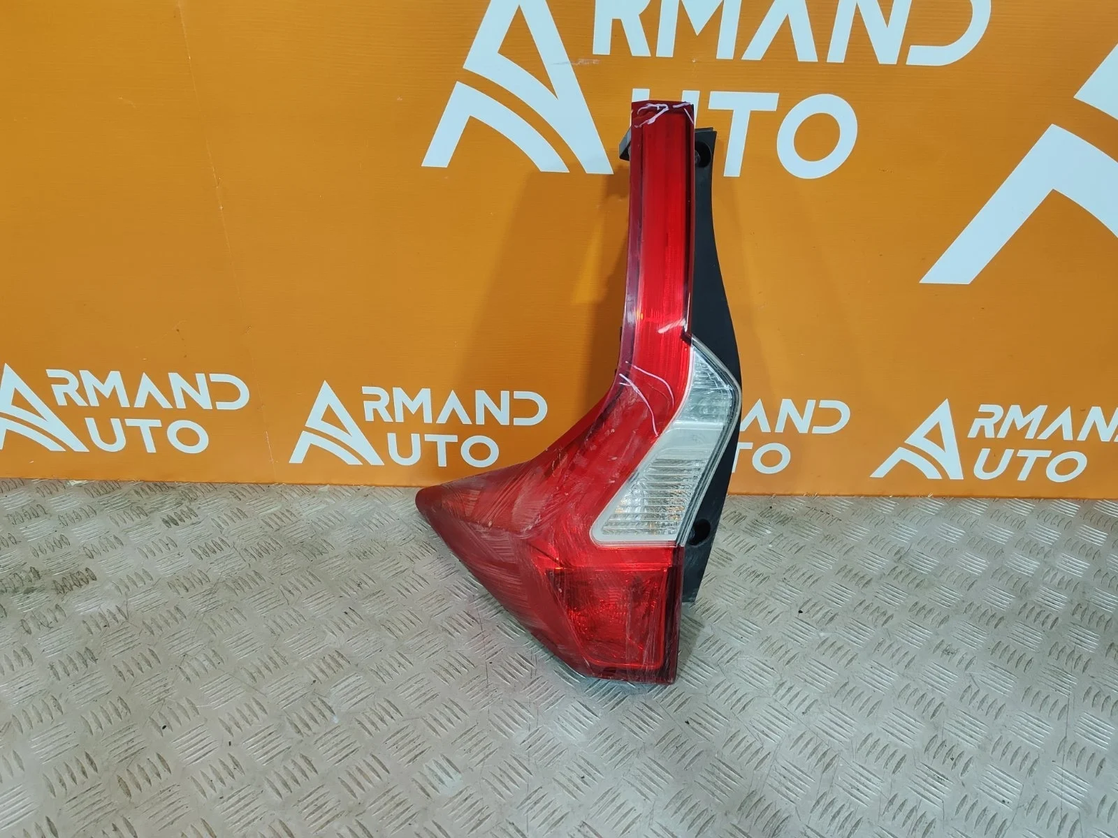 Фонарь Mitsubishi Pajero Sport 2015-2021 3