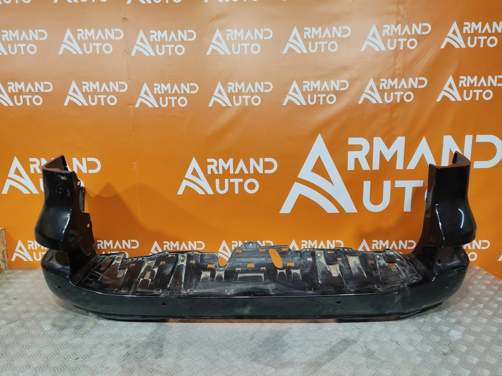 Бампер Lexus GX 2013-нв URJ150