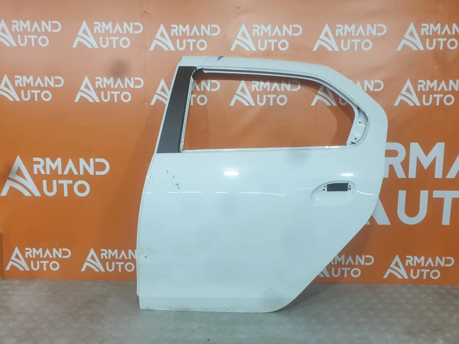 Дверь Renault Logan 2012-2022