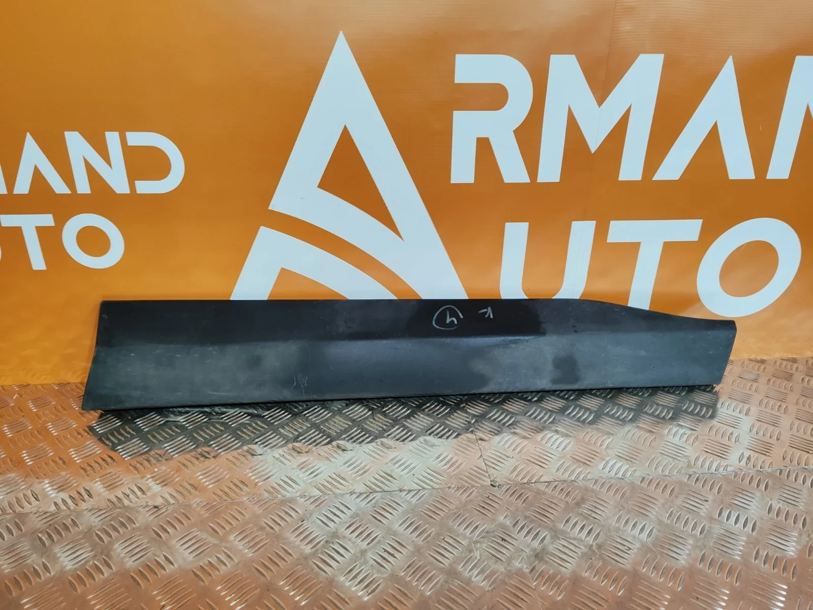 Молдинг двери Toyota RAV4 2018-нв 5 XA50