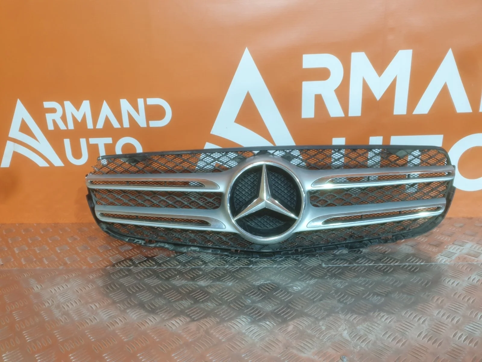 Решетка радиатора Mercedes GLC-Class 2015-2019 X253