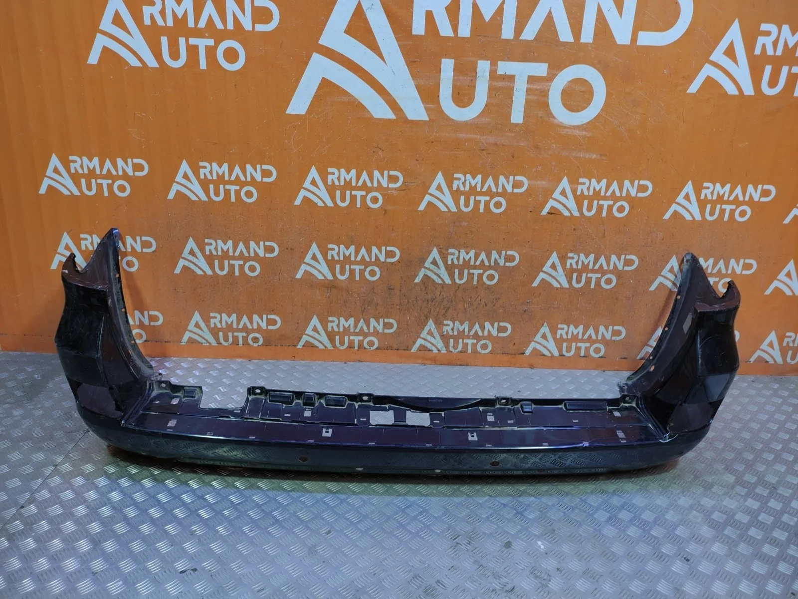 Бампер Toyota Land Cruiser 2015-2021 200