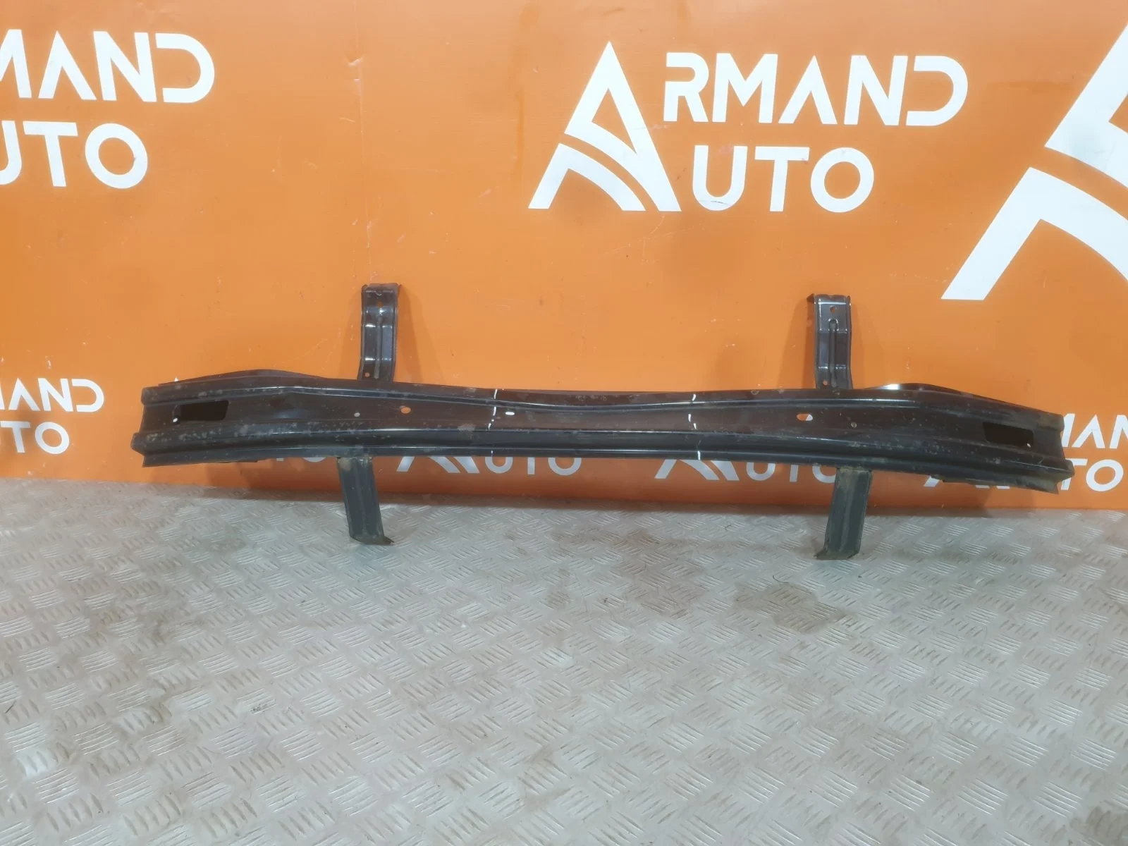 Усилитель бампера Hyundai Solaris 2010-2017