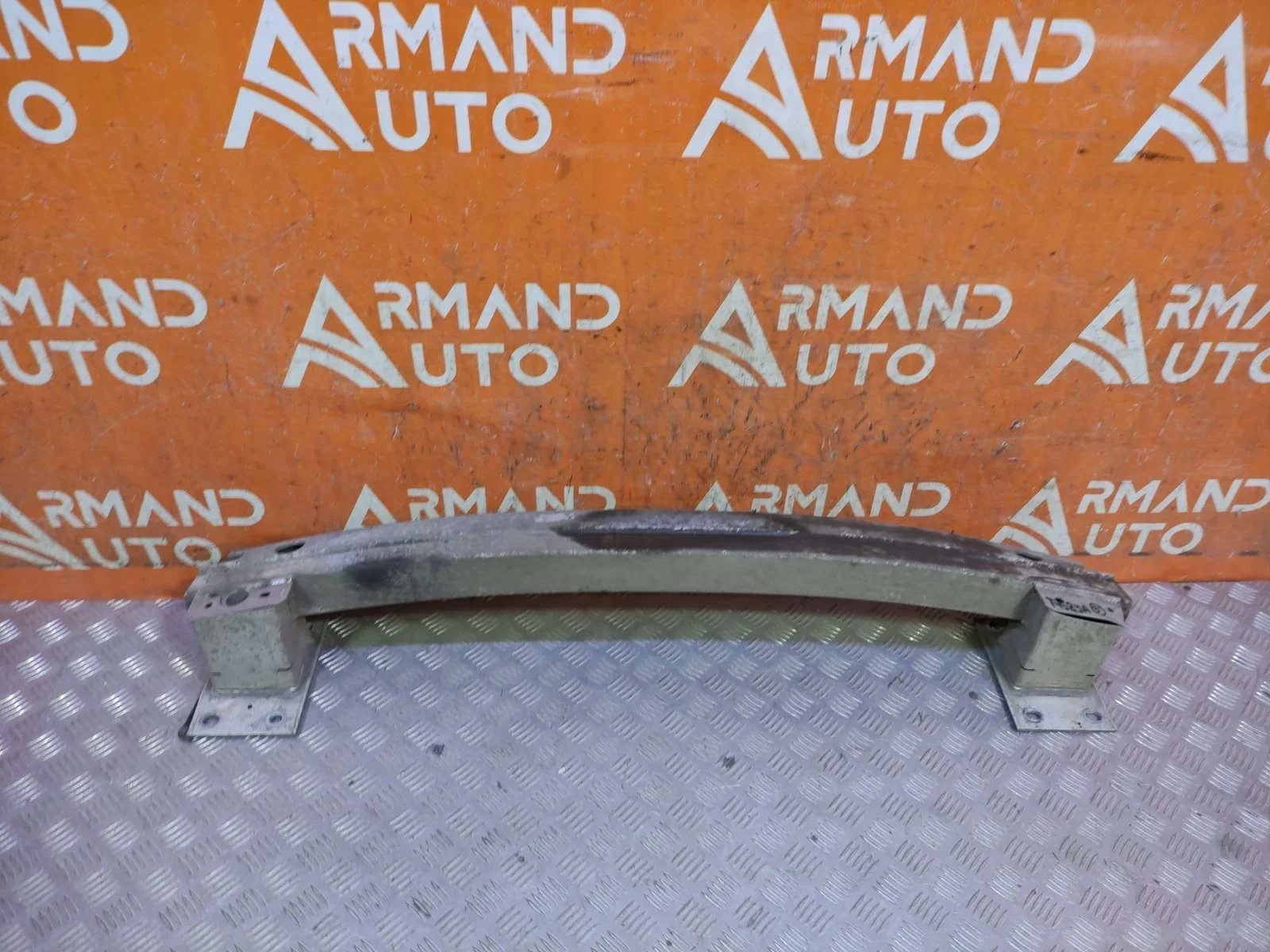 Усилитель бампера BMW X6 2014-2019 F16