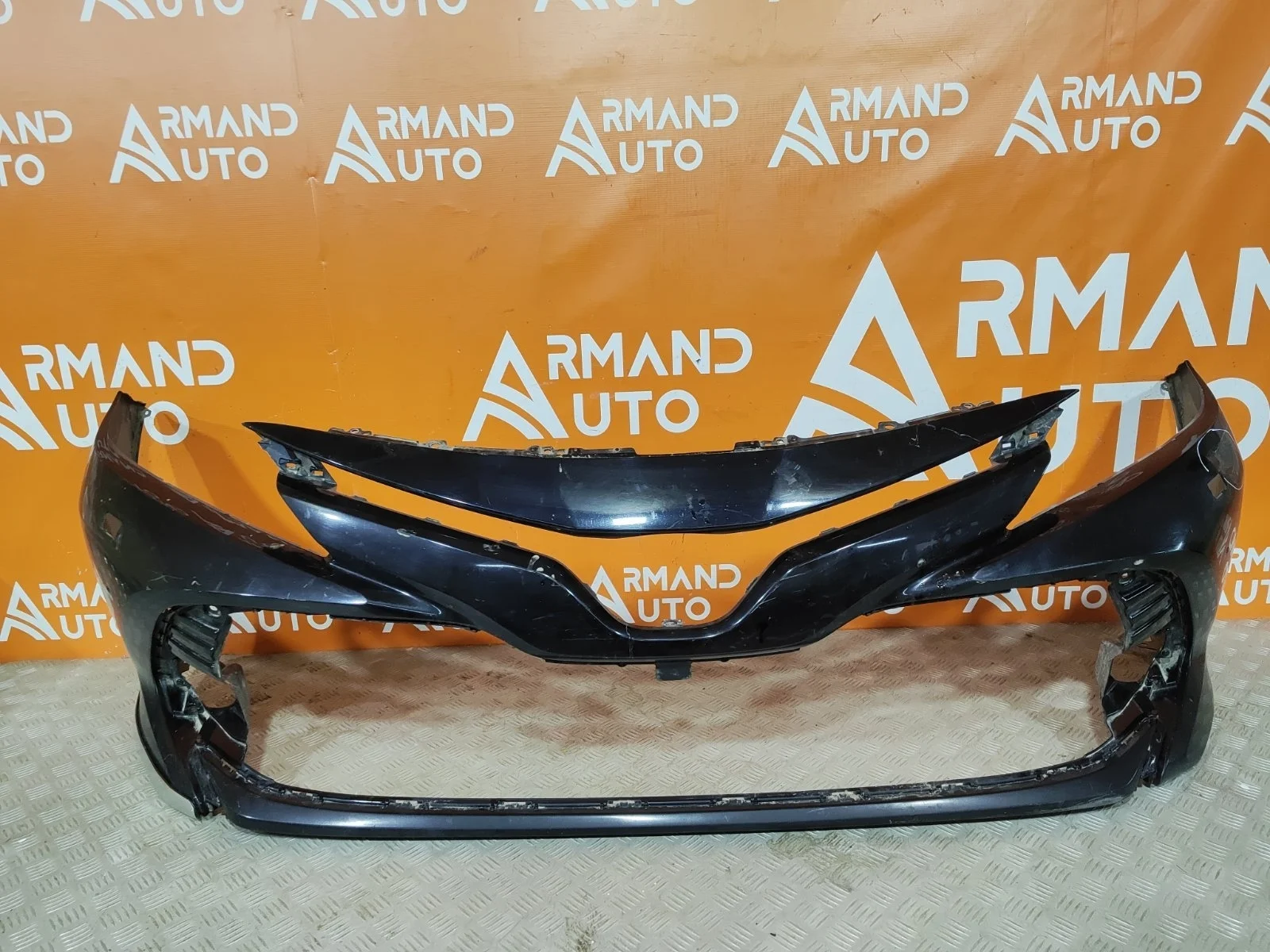 Бампер Toyota Camry 2017-2021 8 XV70