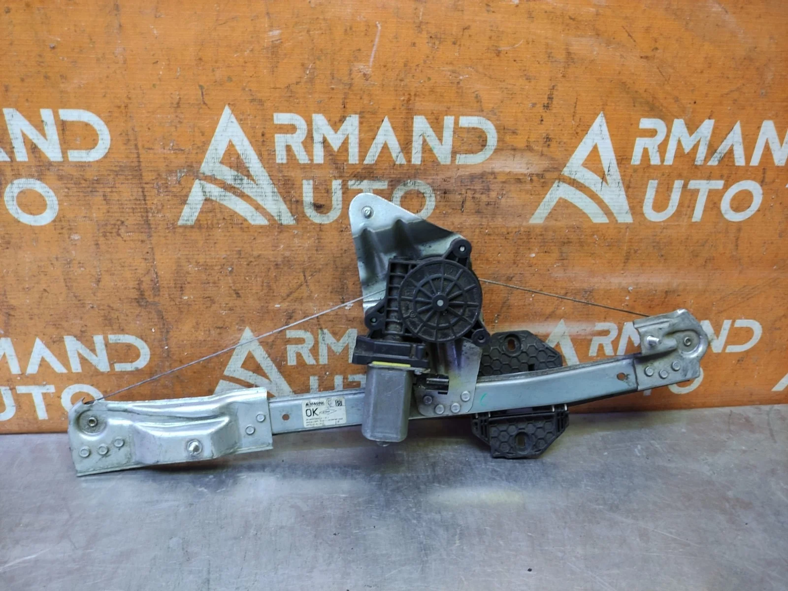 Стеклоподъемник Renault Logan 2012-2022