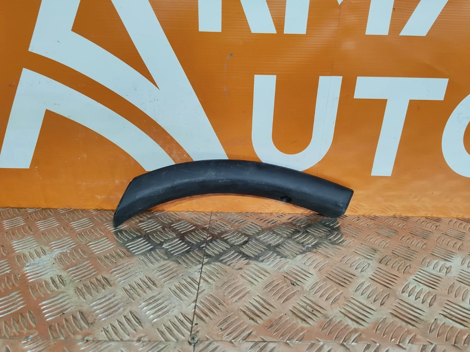 Расширитель бампера Mitsubishi Outlander 2014-2018 3