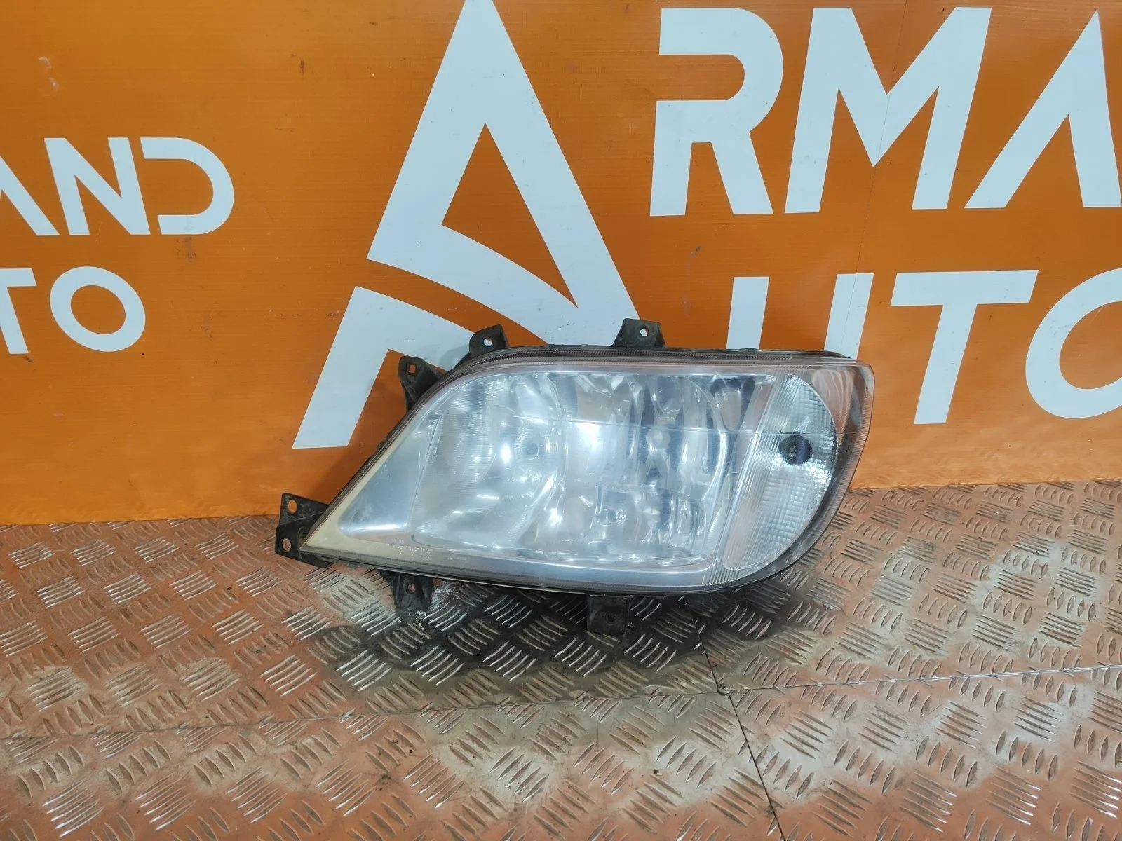 Фара Mercedes Sprinter 2013-нв Br.909 Classic