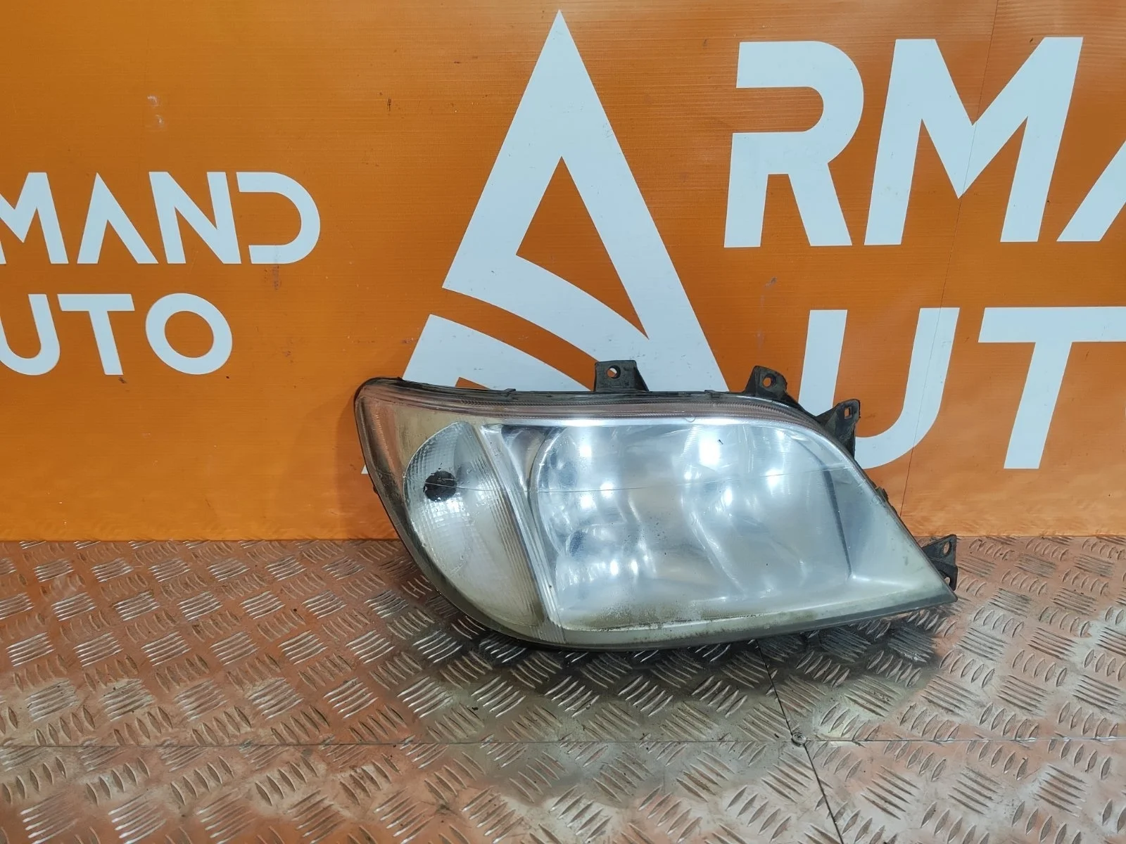 Фара Mercedes Sprinter 2013-нв Br.909 Classic