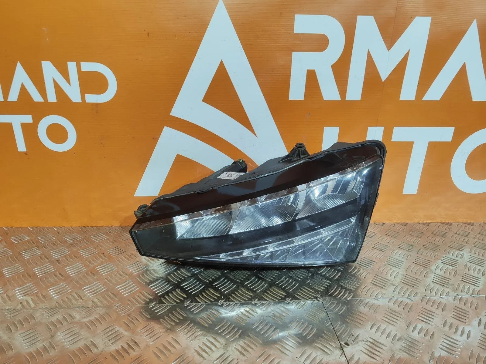 Фара Skoda Rapid 2020-нв