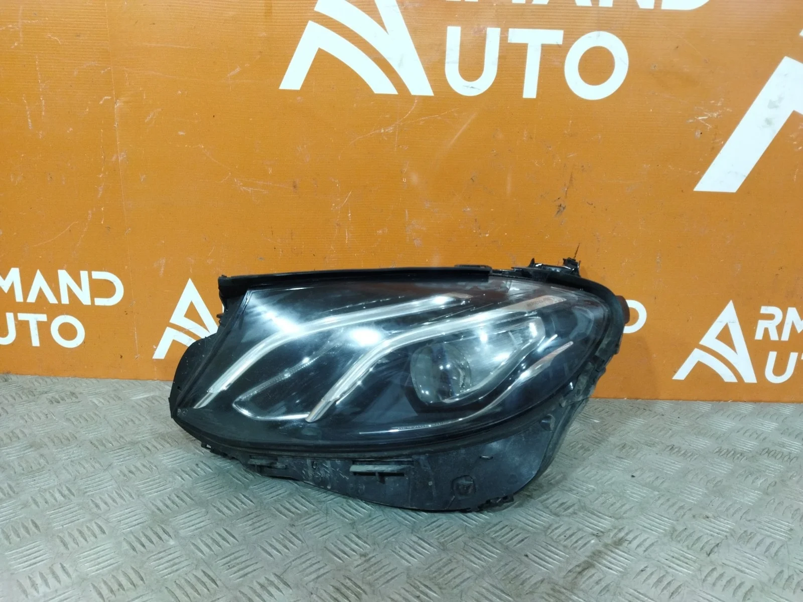 Фара Mercedes -Class 2016-2020 W213, S213, C238