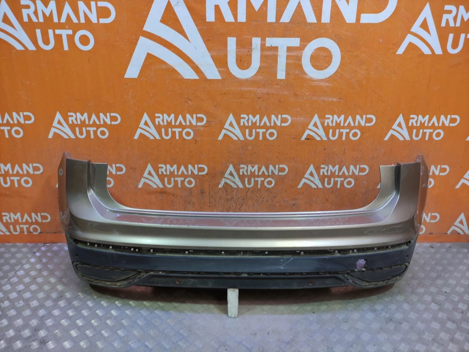 Бампер Volkswagen Tiguan 2020-нв