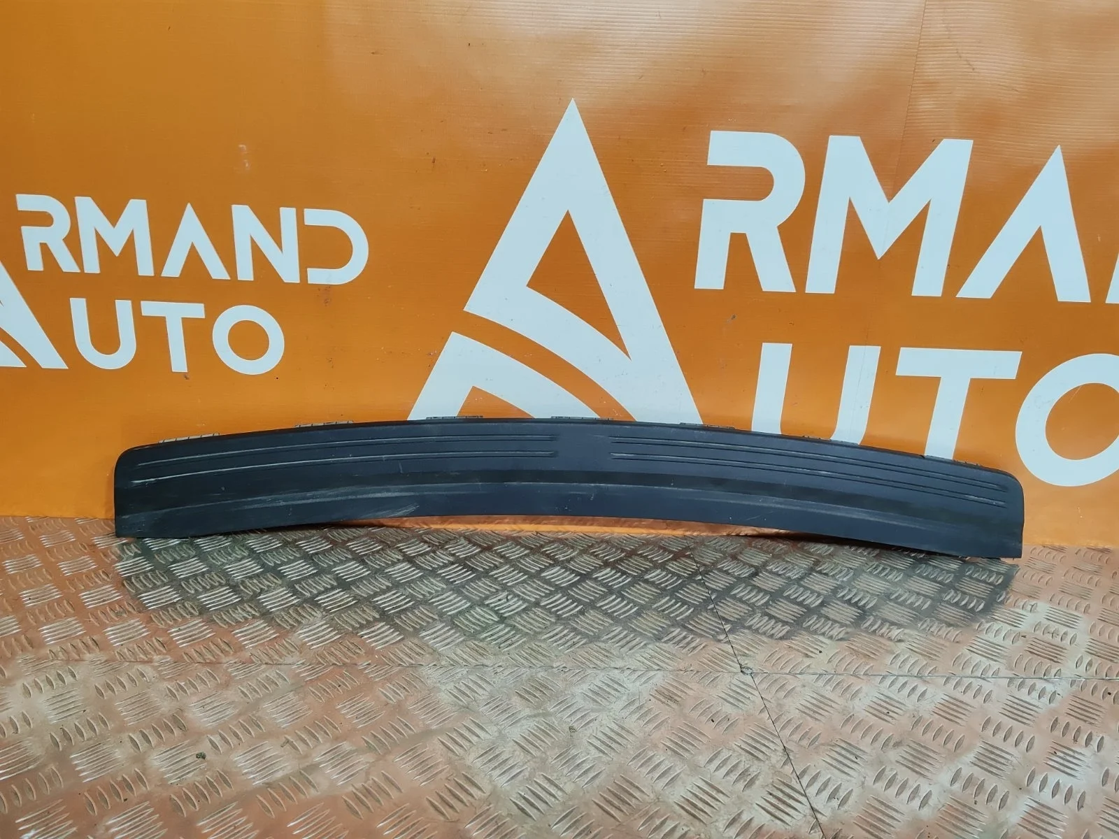 Накладка бампера верхняя Land Rover Freelander 2006-2014