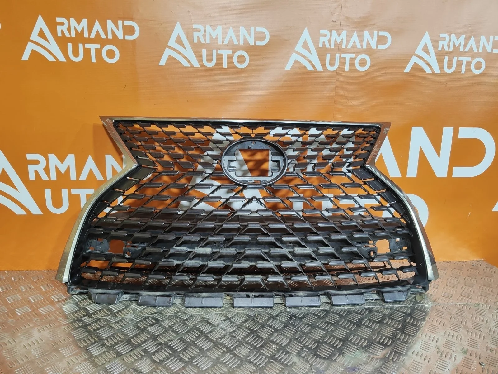 Решетка радиатора Lexus RX 2019-нв 4