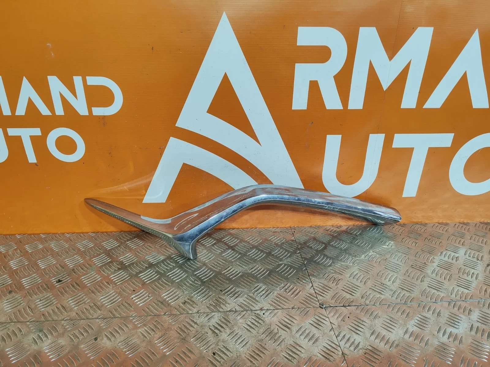 Накладка решетки радиатора Mazda CX-5 2017-нв